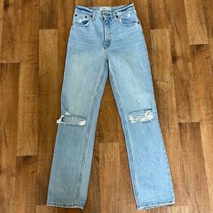 Abercrombie Ultra High Rise 90’s Straight Jean
